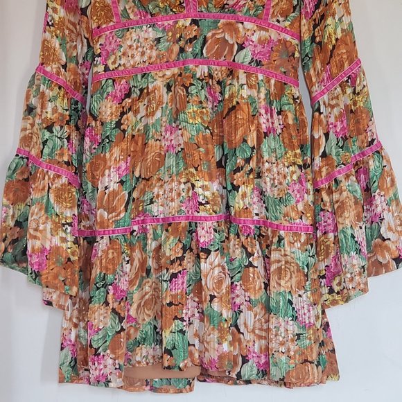 Nasty Gal Floral V Neck Pleated Mini Dress - Picture 6 of 7